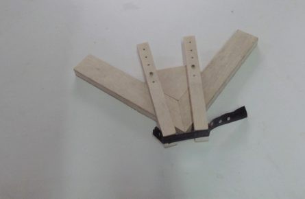 Grampo para Molduras