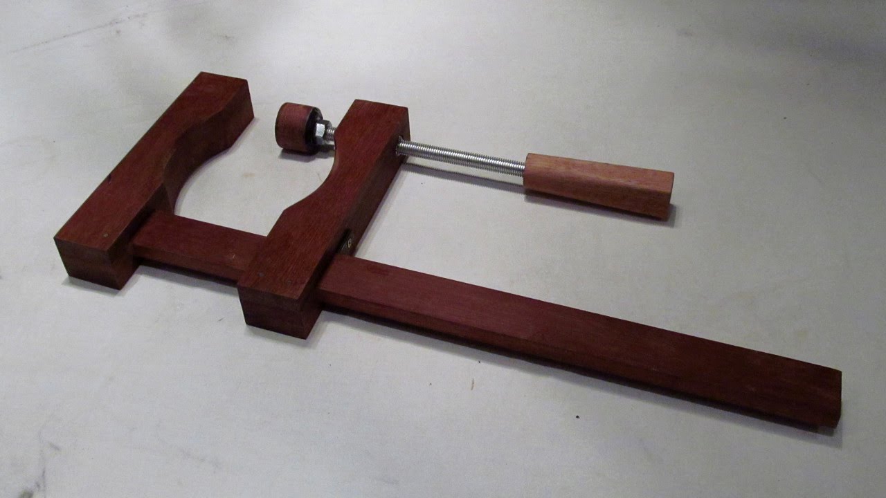 Grampos para marcenaria