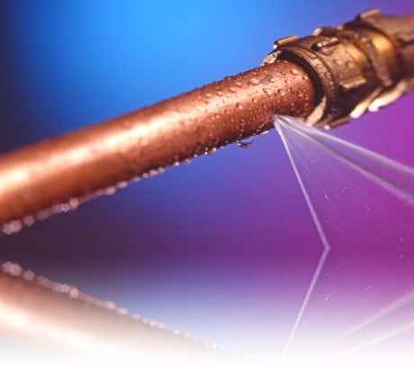 Como consertar cano furado dentro da parede